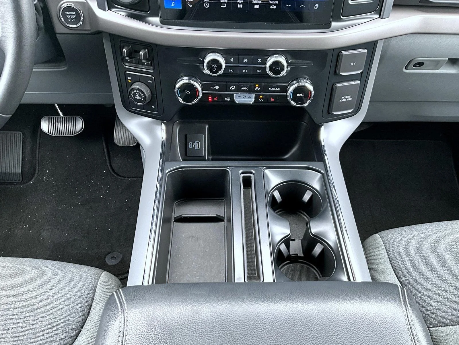 Used 2024 Gray Ford XLT image 16