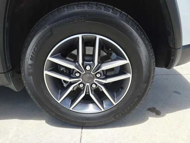 Used 2021 Bright White Clearcoat Jeep Limited image 12