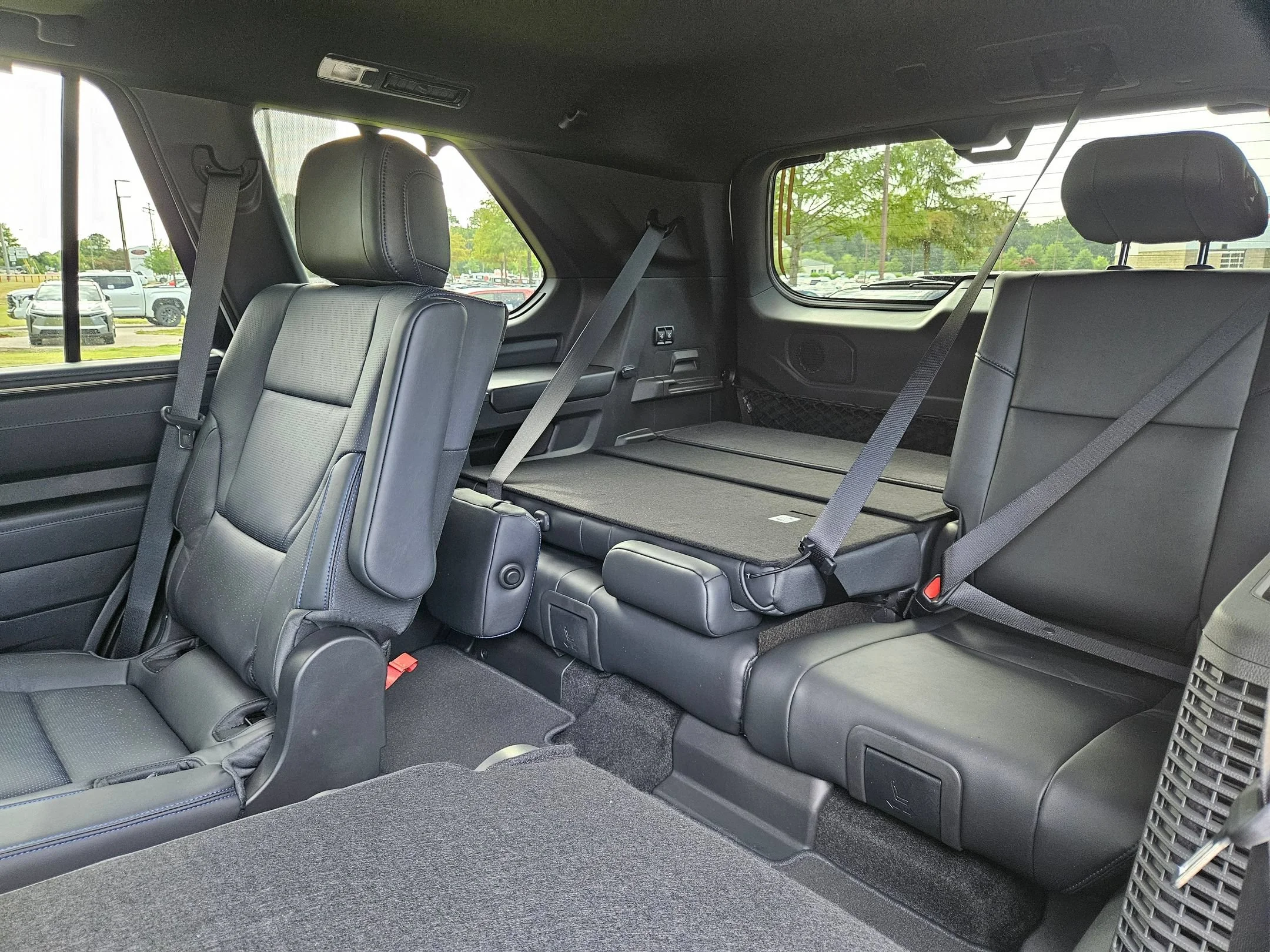 New 2026 Wind Chill Pearl Toyota Platinum image 19