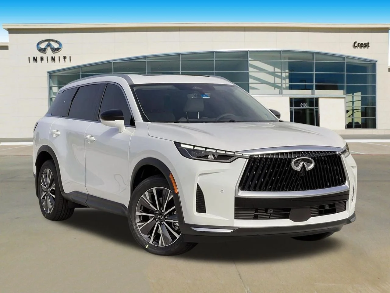 New 2027 RADIANT WHITE INFINITI Luxe FWD image 2