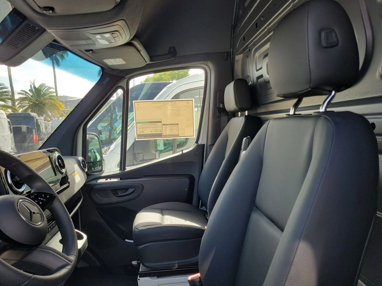 New 2026 Arctic+White Mercedes-Benz Cargo 170 WB image 16