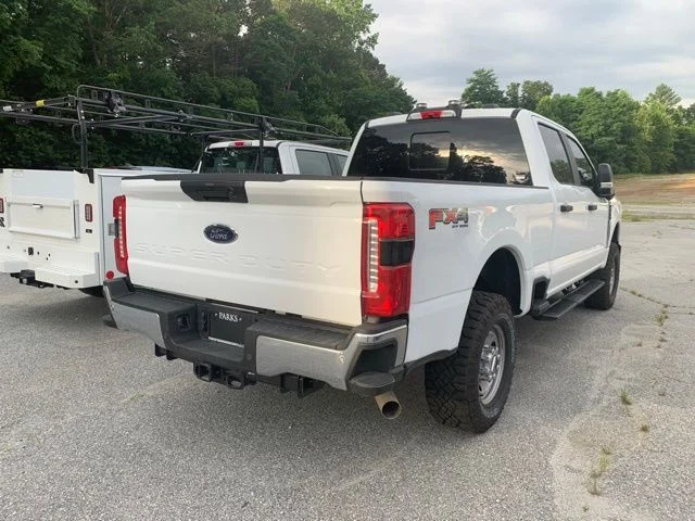 Used 2024 White Ford XL image 7