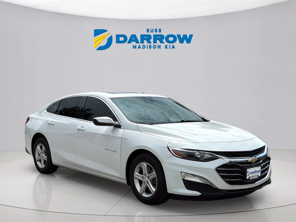 Used 2024 Summit White Chevrolet LT image 7