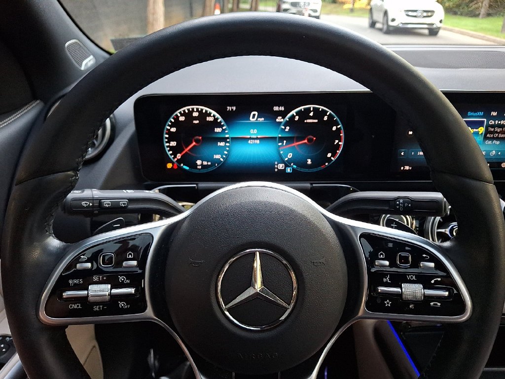 Used 2023 Blue Mercedes-Benz GLA 250 image 19