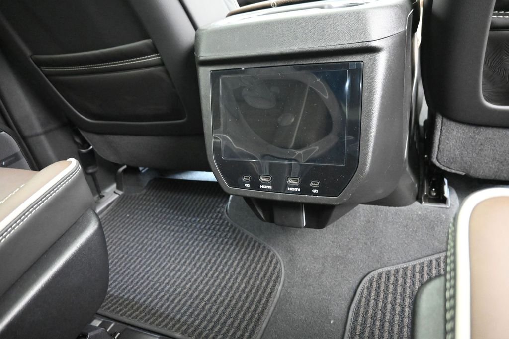 Used 2026 White GMC Denali Ultimate image 16