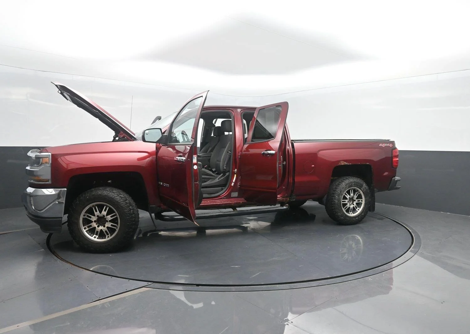 Used 2016 Siren Red Tintcoat Chevrolet LT image 46