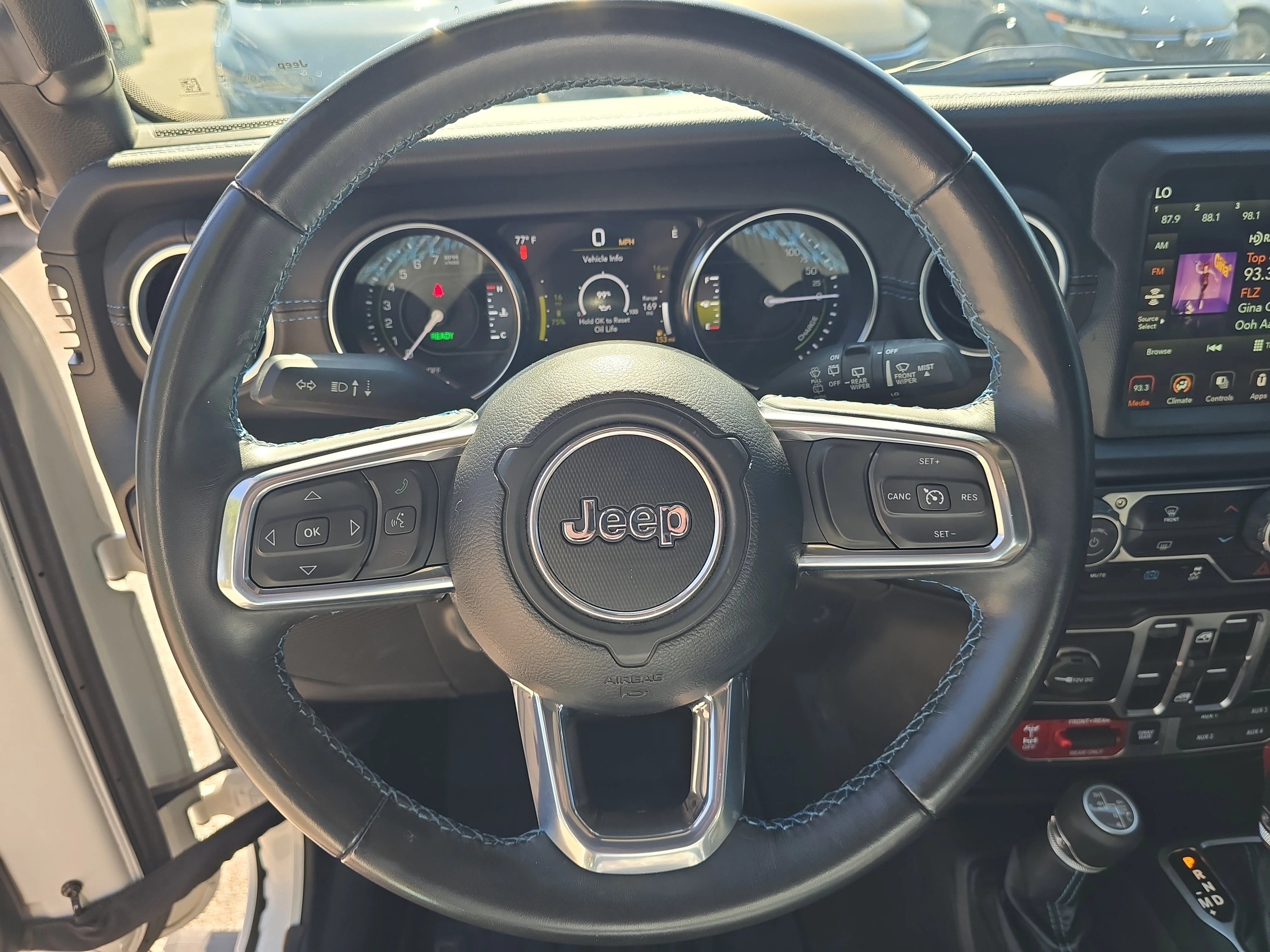 Used 2022 Bright White Clearcoat Jeep Unlimited Rubicon image 29