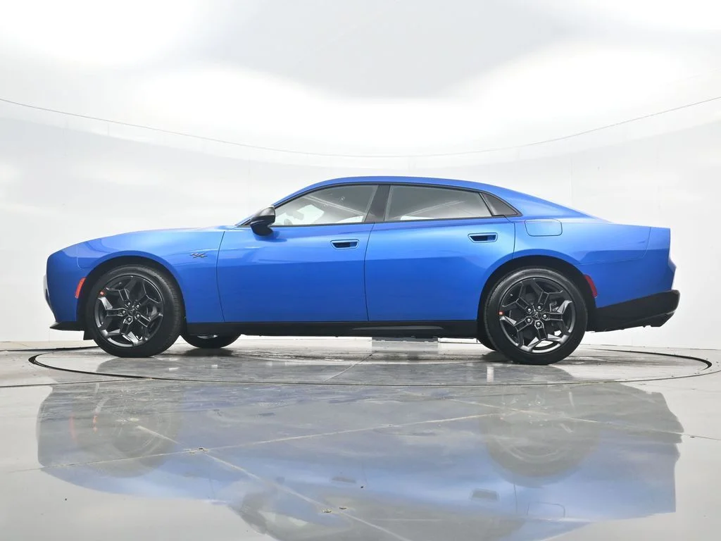 New 2026 Bludicrous Exterior Paint Dodge R/T image 43