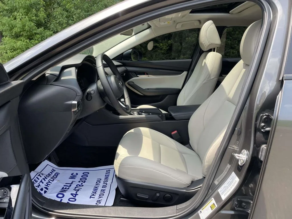 Used 2025 Gray Mazda 2.5 S Preferred Package image 16