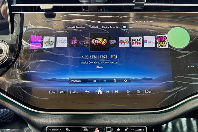 New 2026 MANUFAKTUR Moonlight White Metallic Mercedes-Benz E 350 image 44