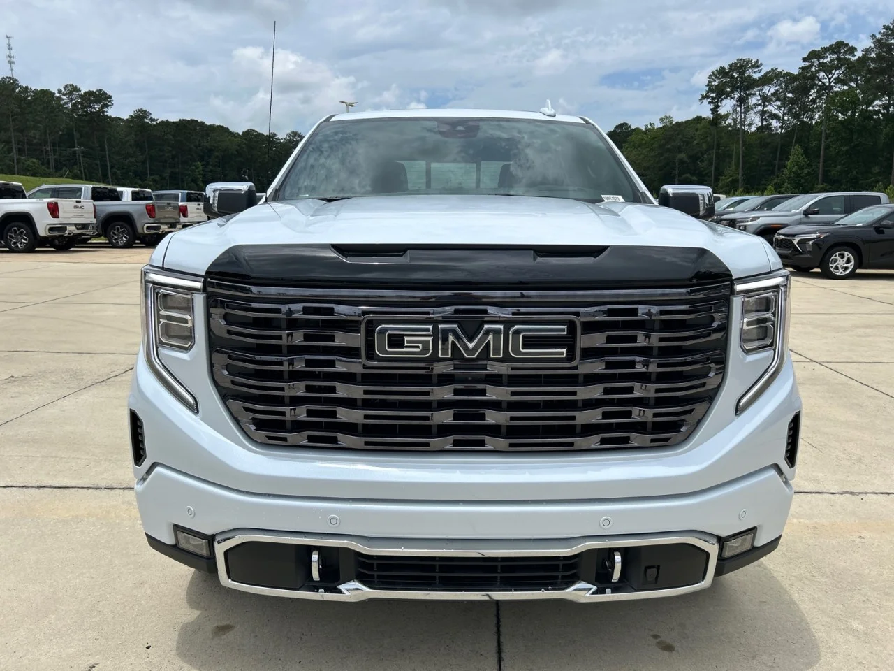 New 2026 Glacier White Tricoat GMC Denali Ultimate image 5