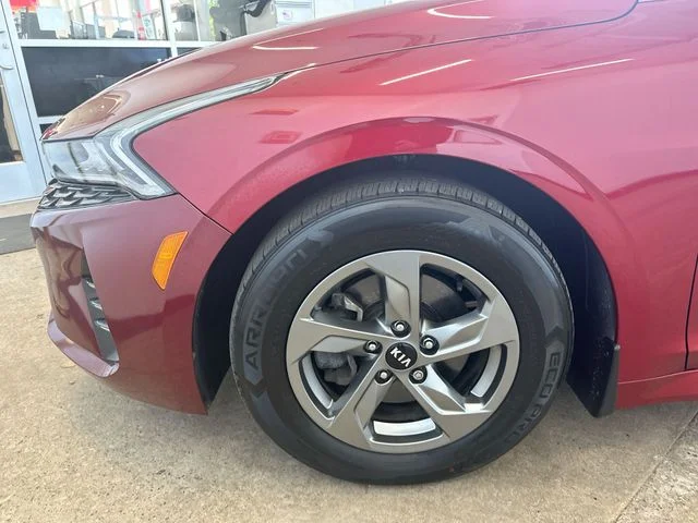 Used 2021 Red Kia LXS image 20