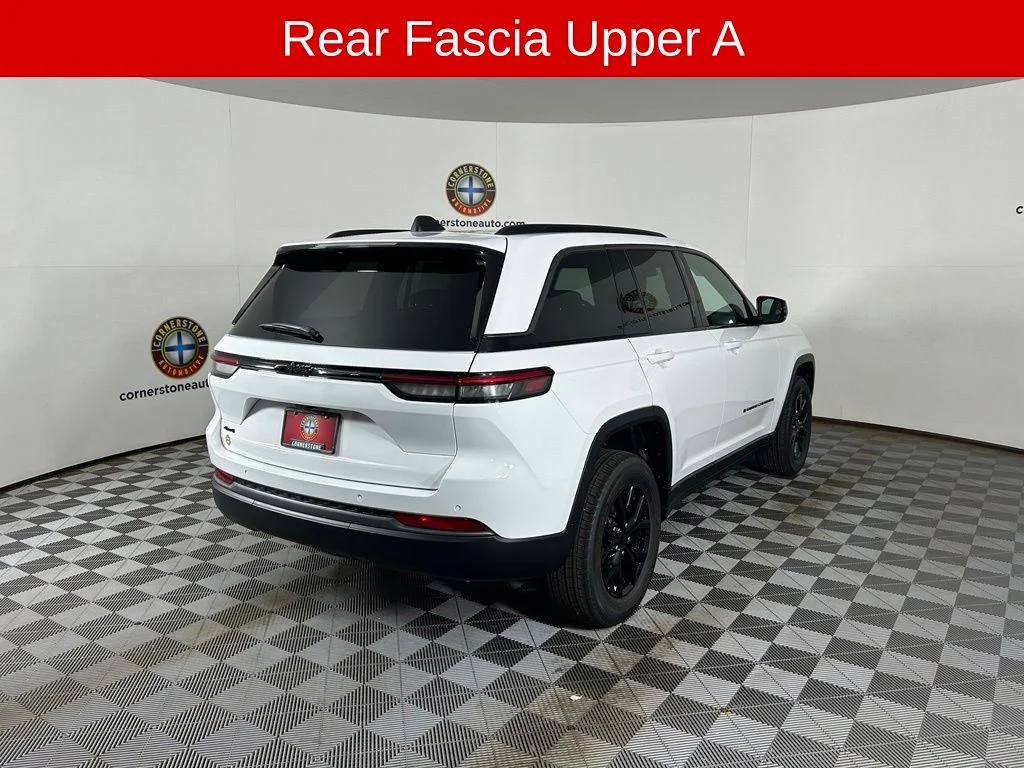 New 2026 Bright White Clear-Coat Exterior Paint Jeep Altitude image 16