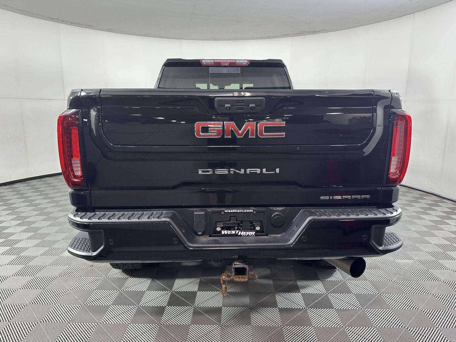 Used 2023 Ebony Twilight Metallic GMC Denali image 17