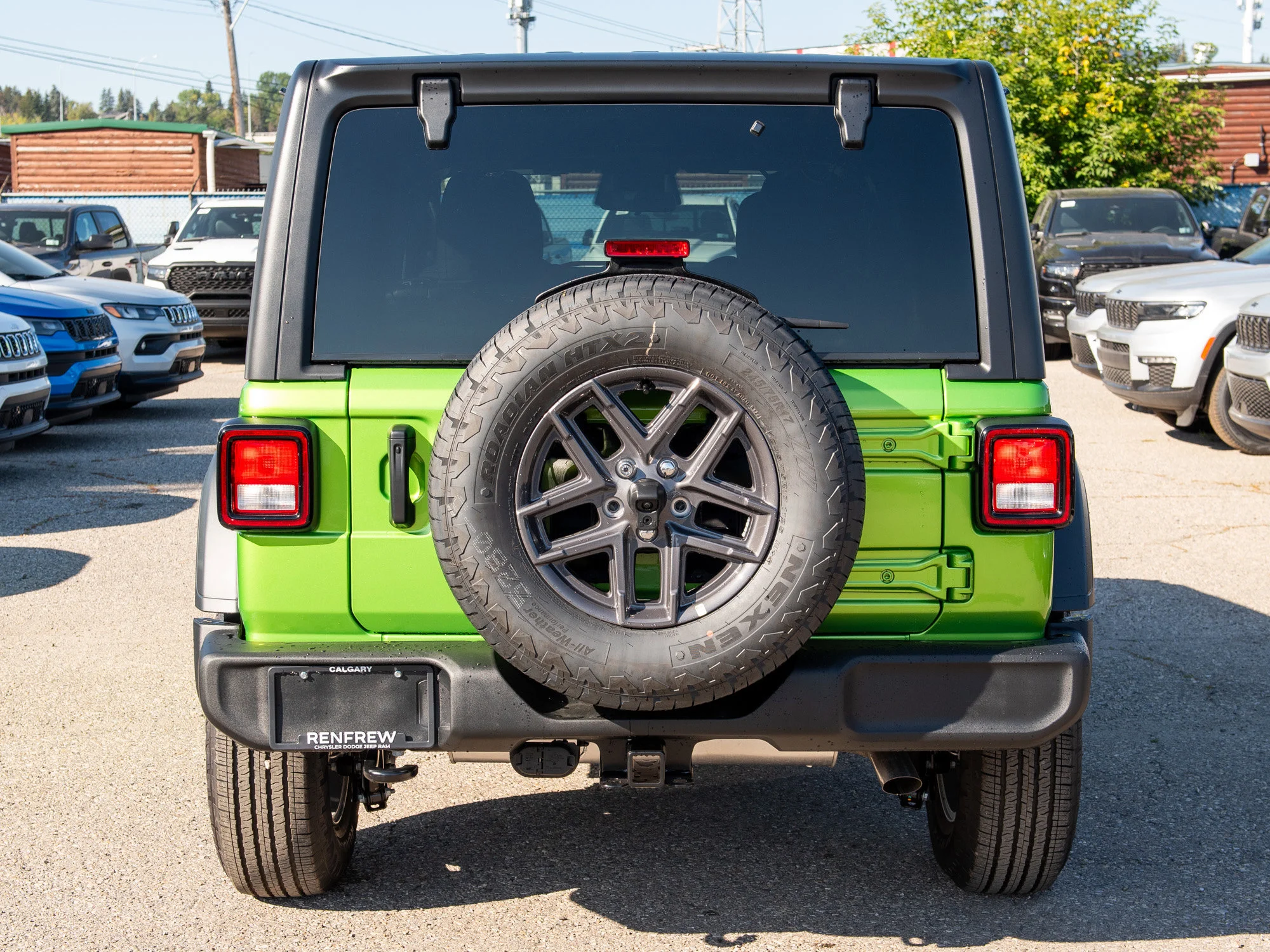 Used 2025 mojito Jeep Sport S* 4 Door 4x4, Remote Start, Heated Seats/Wheel image 4