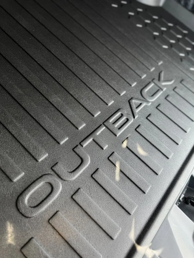 Used 2025 Crystal White Pearl Subaru Onyx Edition XT image 38