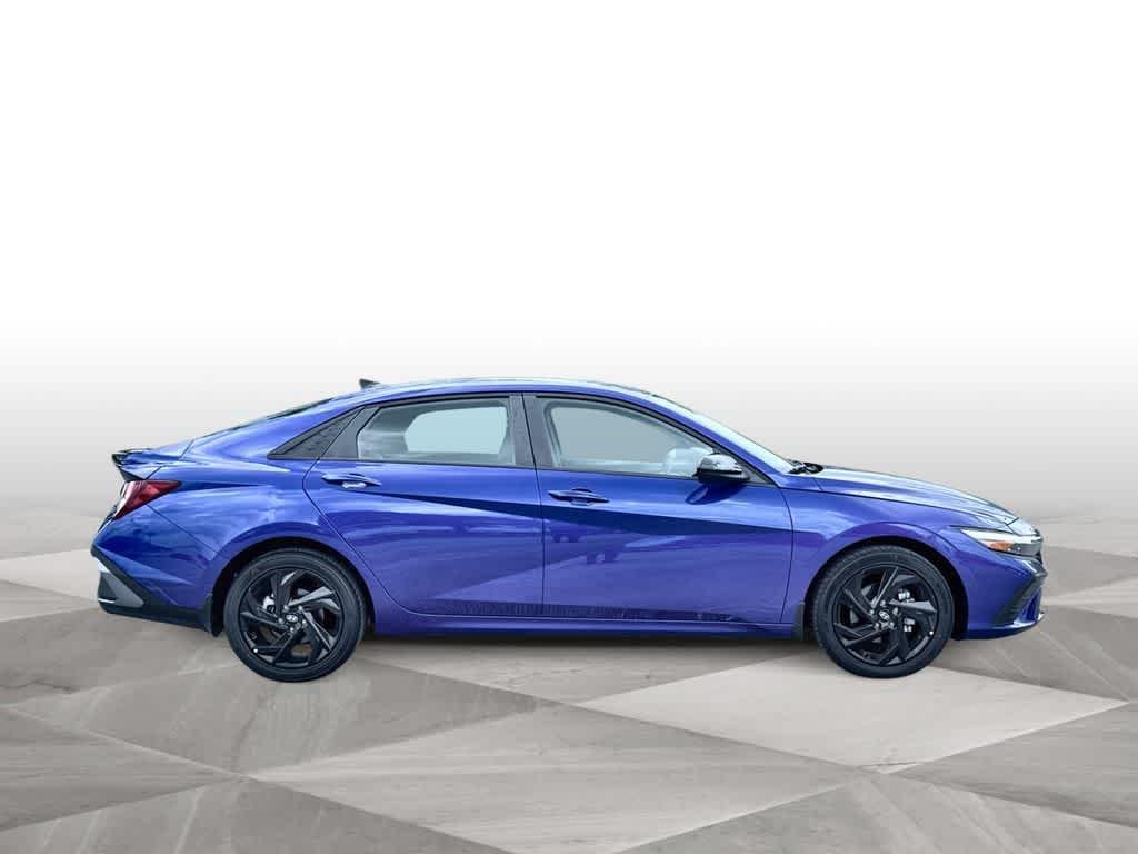 2026 Hyundai Elantra SEL Sport - Photo 9
