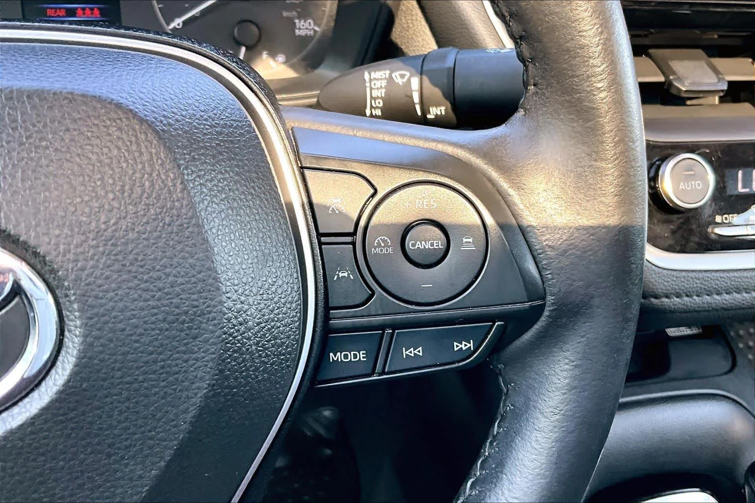 Certified Used 2024 Ice Cap Toyota SE image 24
