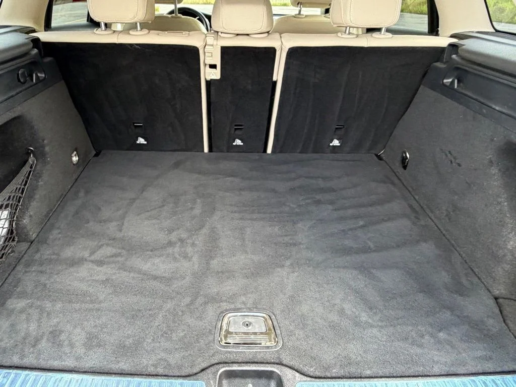 Used 2022 Black Mercedes-Benz GLC 300 image 56