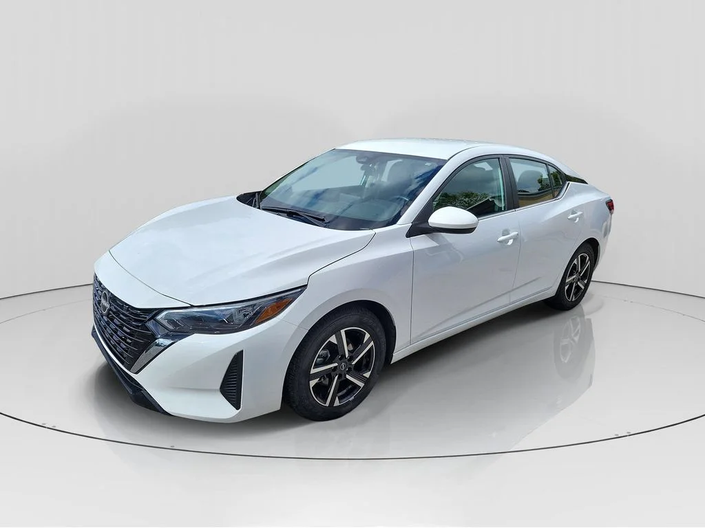Used 2024 White Nissan SV image 3