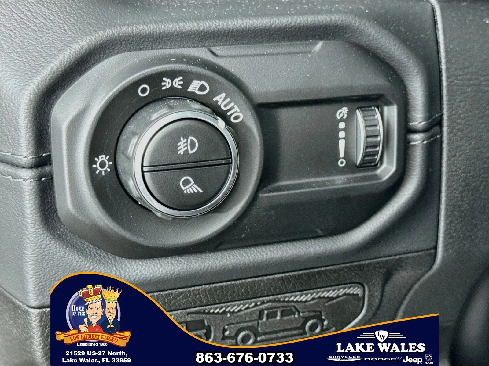 New 2026 Granite Crystal Metallic Clearcoat Jeep  image 10