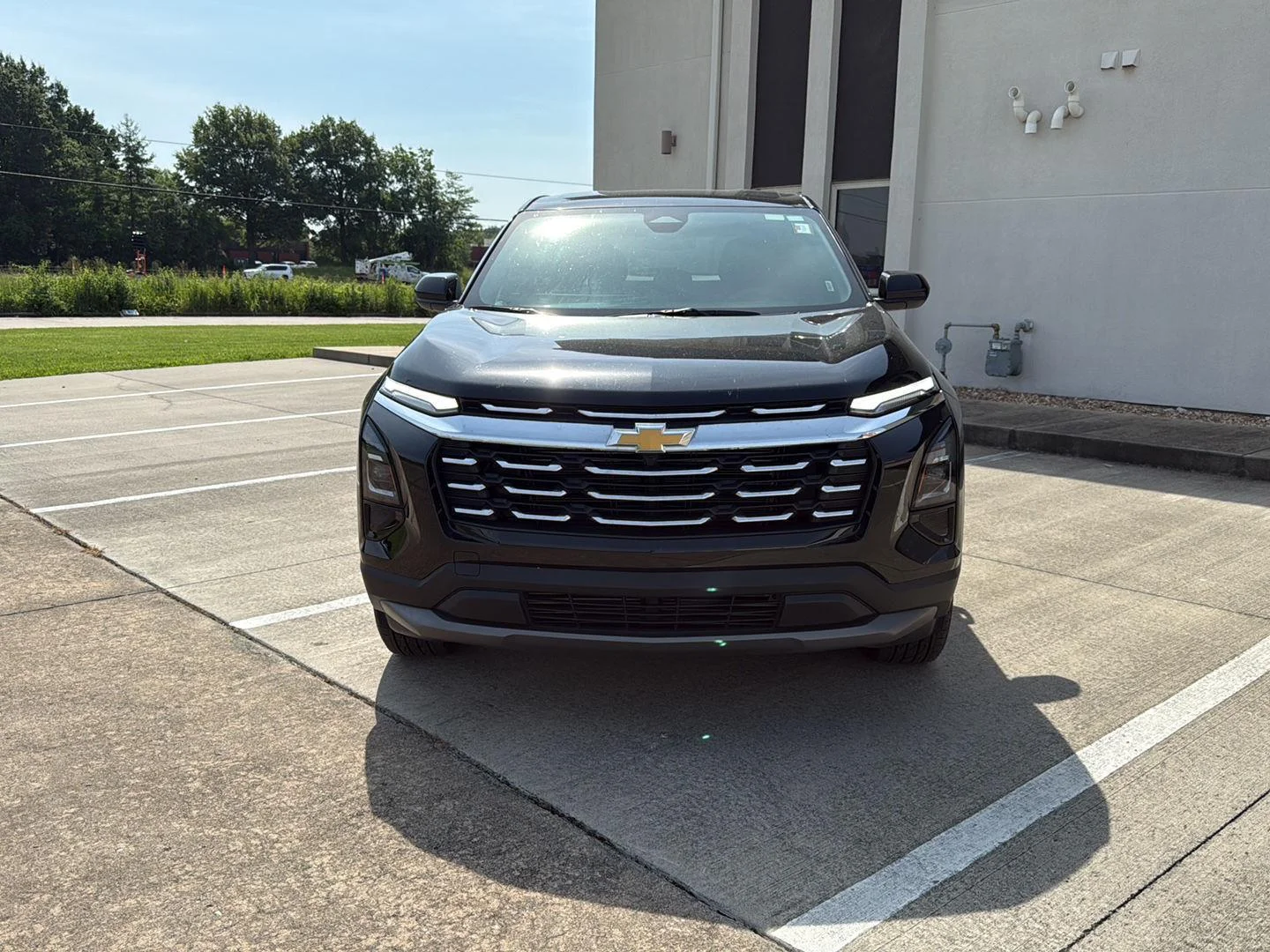 Used 2026 Mosaic Black Metallic Chevrolet FWD LT image 4