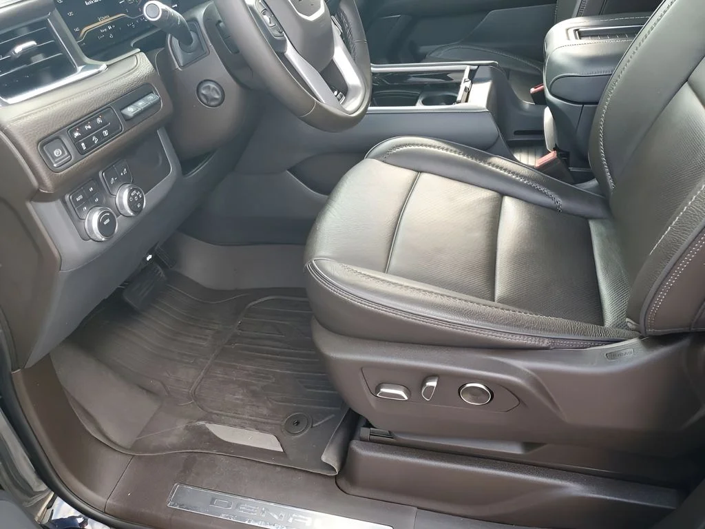 Used 2023 Black GMC Denali image 33