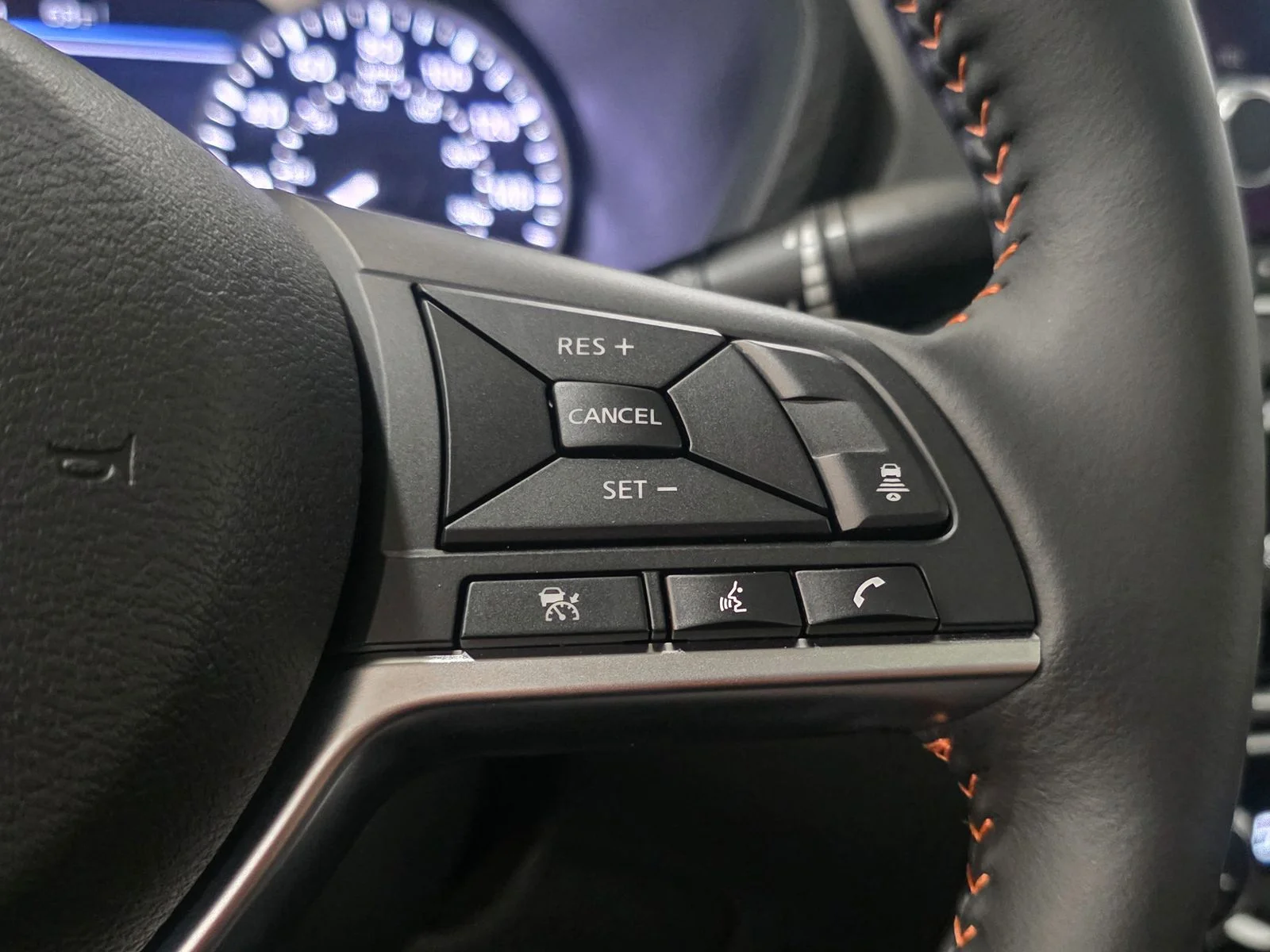 2025 Nissan Sentra SR - Photo 34