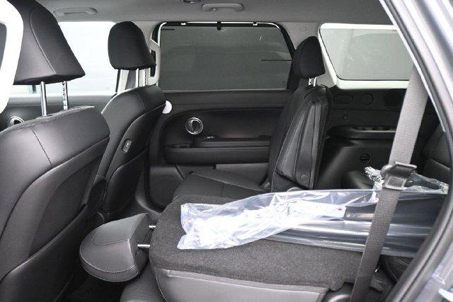 New 2026 Gray Hyundai SEL Premium FWD image 16