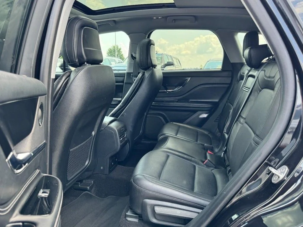 Used 2020 Infinite Black Lincoln Reserve image 10