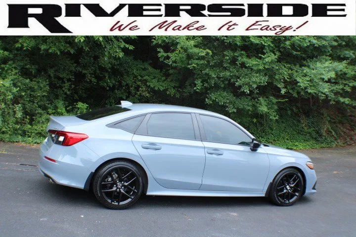 Used 2024  Honda Sport image 2