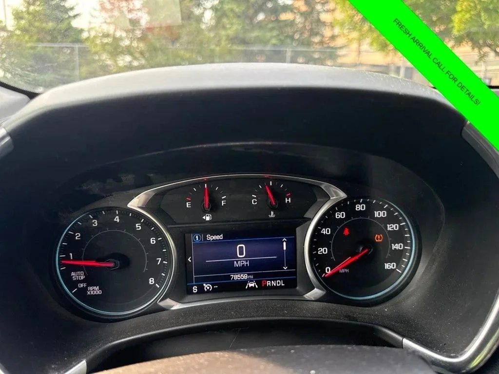 Used 2020 Silver Ice Metallic Chevrolet LT image 23