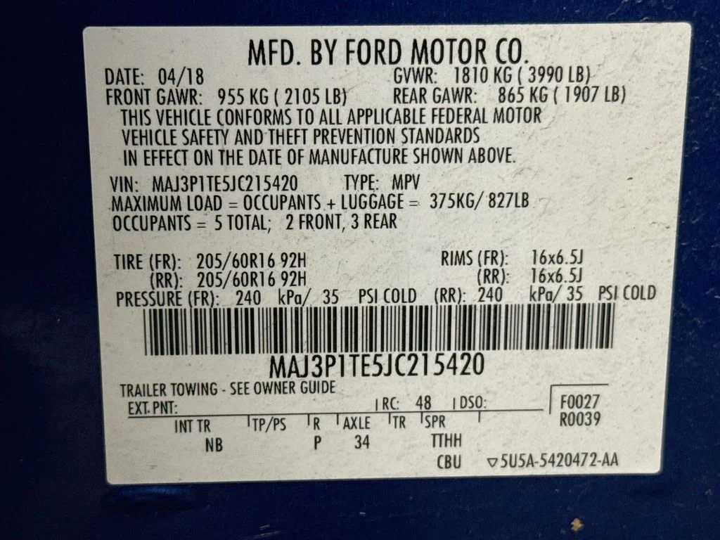 Used 2018 Blue Ford SE image 30