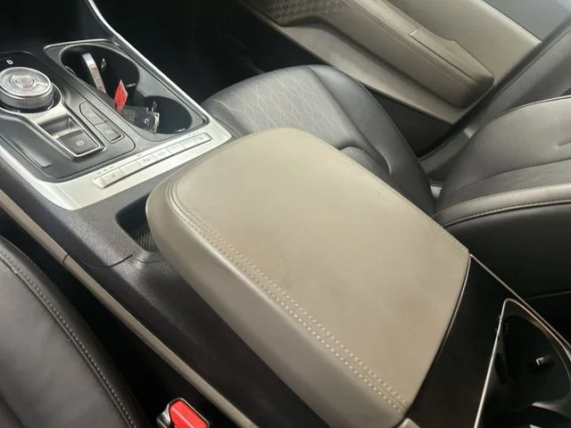Used 2025 Red Kia LXS image 23