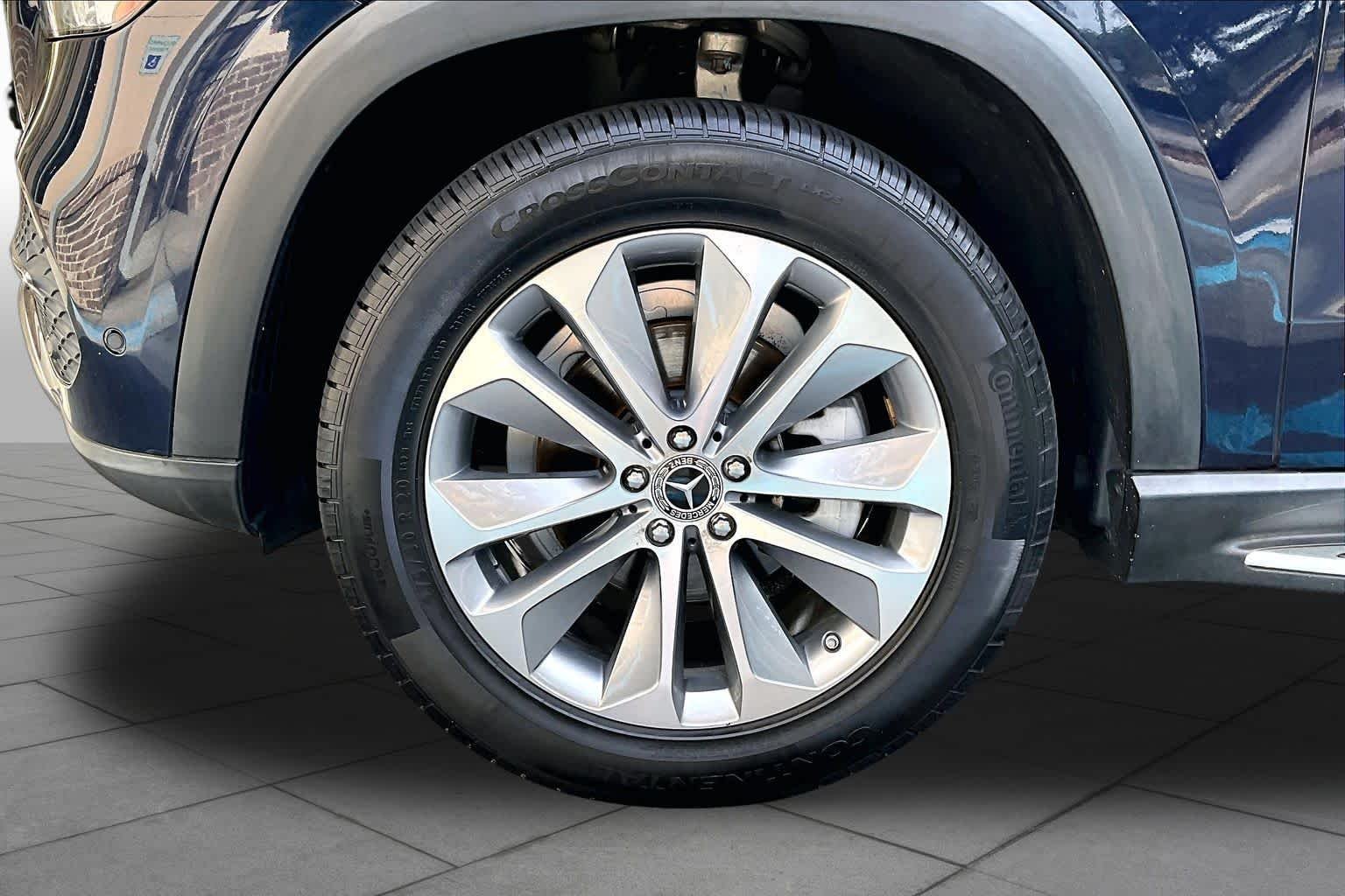 Used 2020 Lunar Blue Metallic Mercedes-Benz GLE 350 image 11