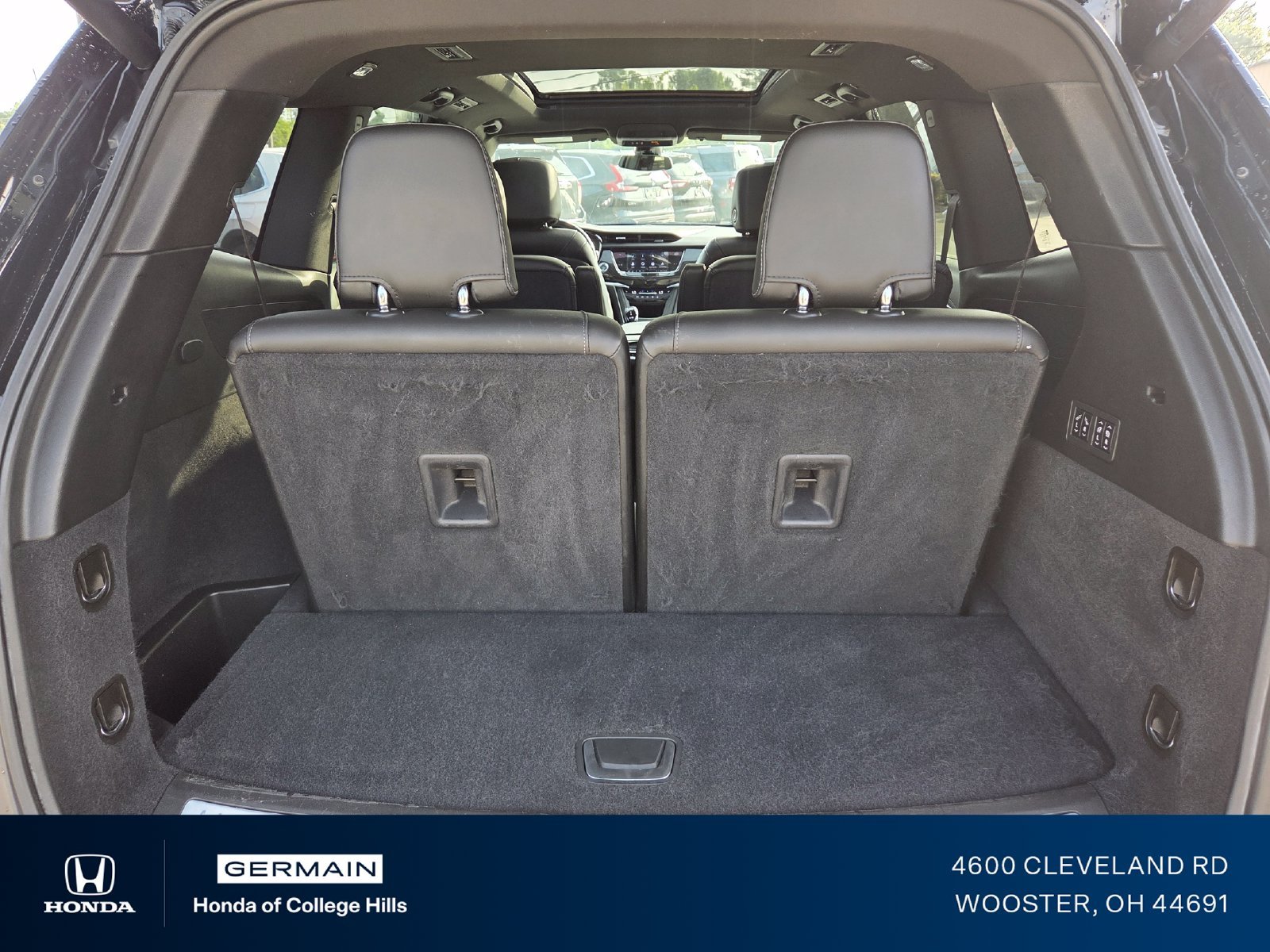 Used 2021 Black Metallic Cadillac Premium Luxury image 20