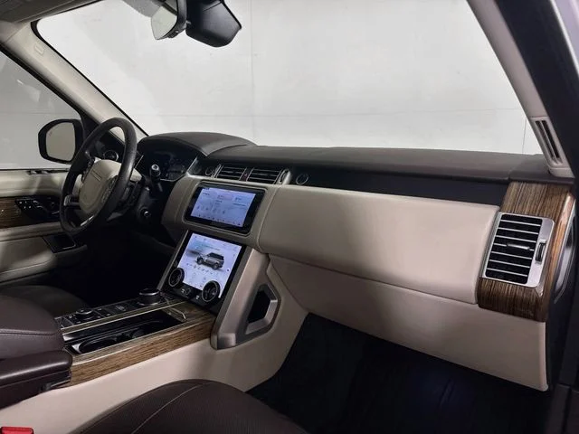 Used 2020 White Land Rover HSE image 31