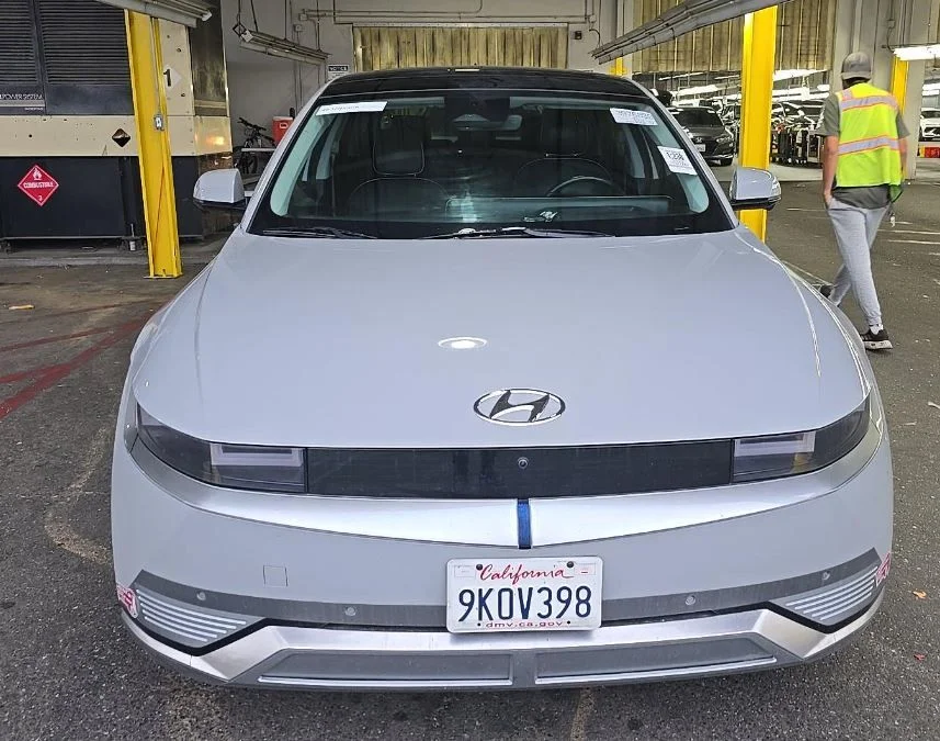 Used 2023 Hyundai IONIQ 5 Limited with VIN KM8KRDAF9PU226934 for sale in Kansas City, KS