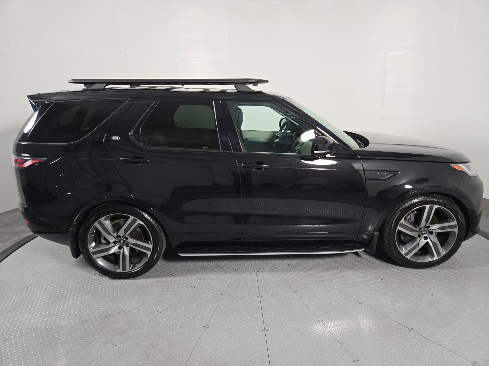 Used 2026 Santorini Black Metallic Land Rover Gemini Edition image 6