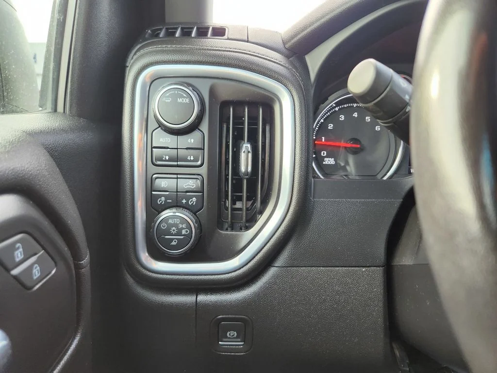 Used 2022 Silver Chevrolet Trail Boss Crew 4X4 image 21