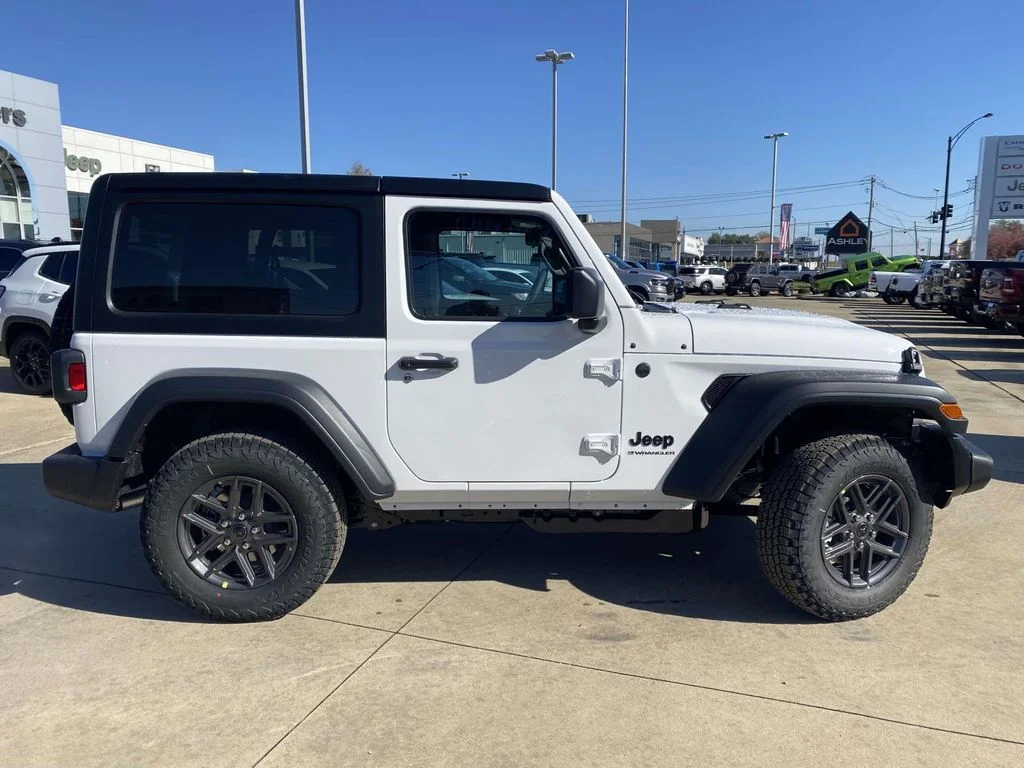 New 2026 Bright White Clear-Coat Exterior Paint Jeep Sport S image 6