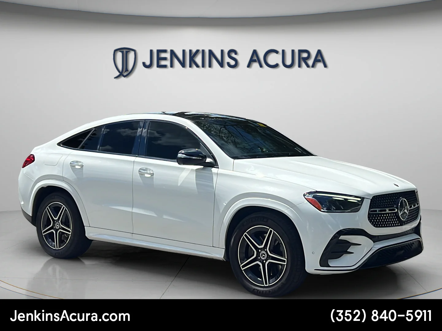 Used 2025 Polar White Mercedes-Benz GLE 450 image 1