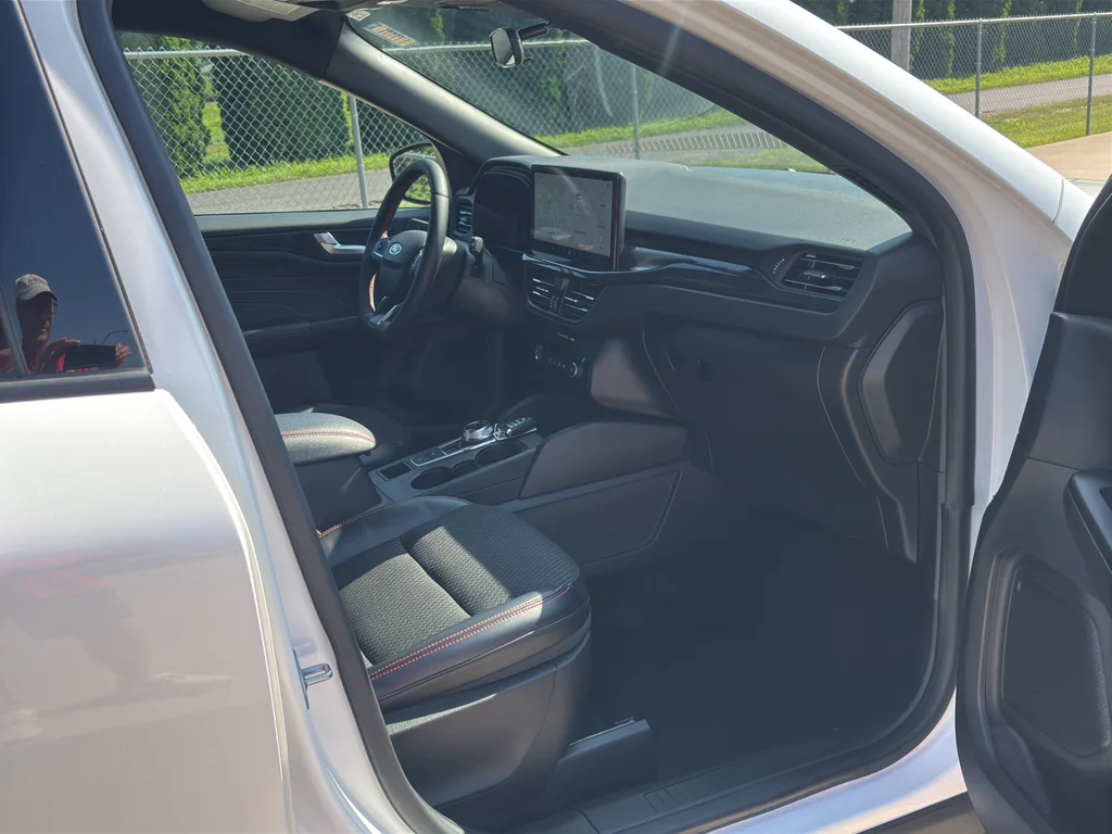 Used 2024 Star White Ford ST-Line image 15
