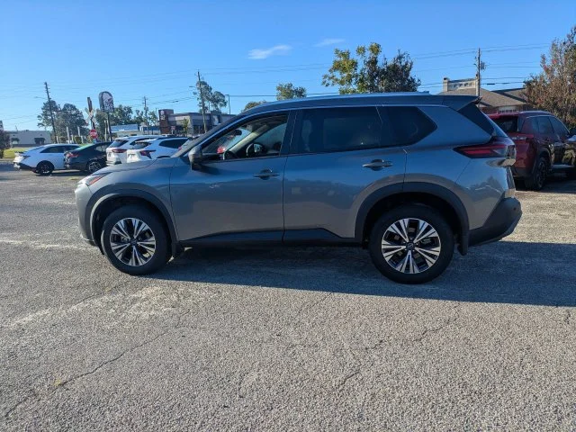 Used 2023 Gray Nissan SV image 7