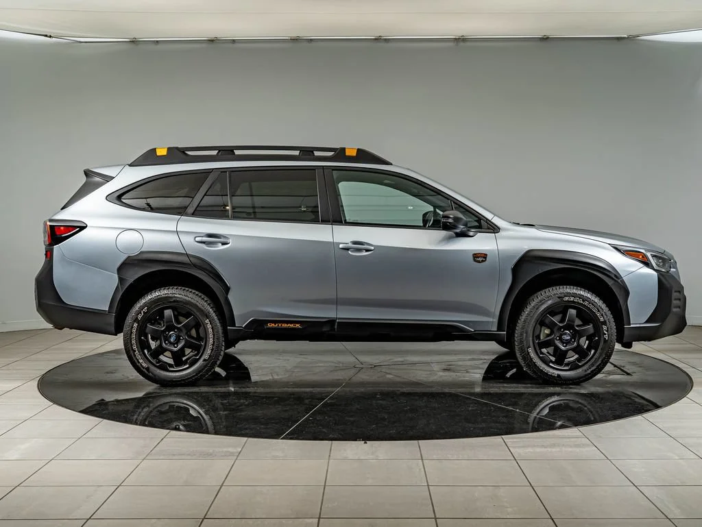 Used 2023 Ice Silver Metallic Subaru Wilderness image 4