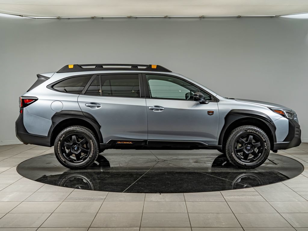 Used 2023 Ice Silver Metallic Subaru Wilderness image 4