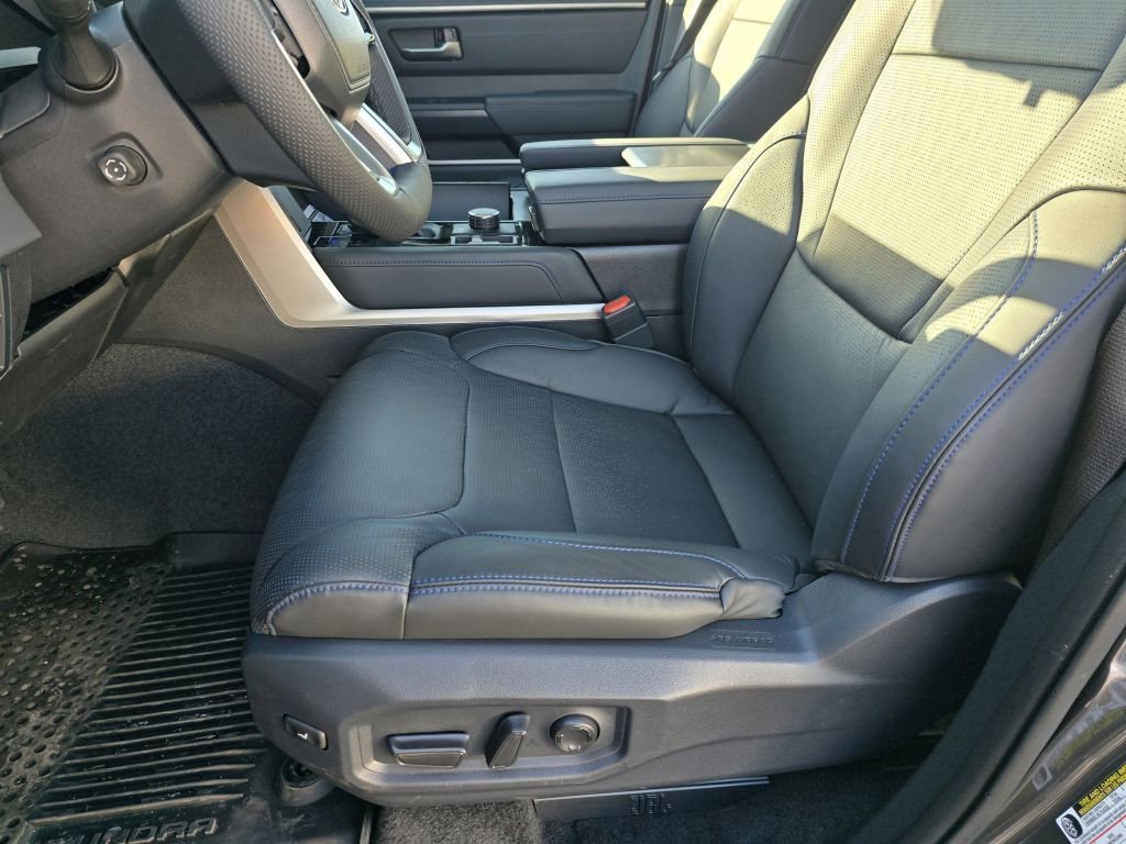 New 2026 Magnetic Gray Metallic Toyota Platinum image 38
