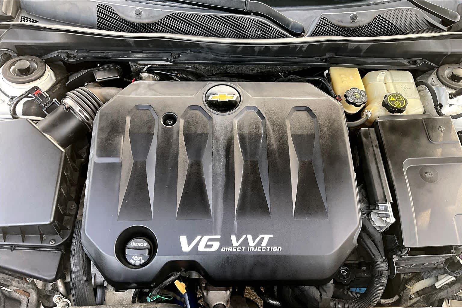 Used 2017 Summit White Chevrolet LT image 32
