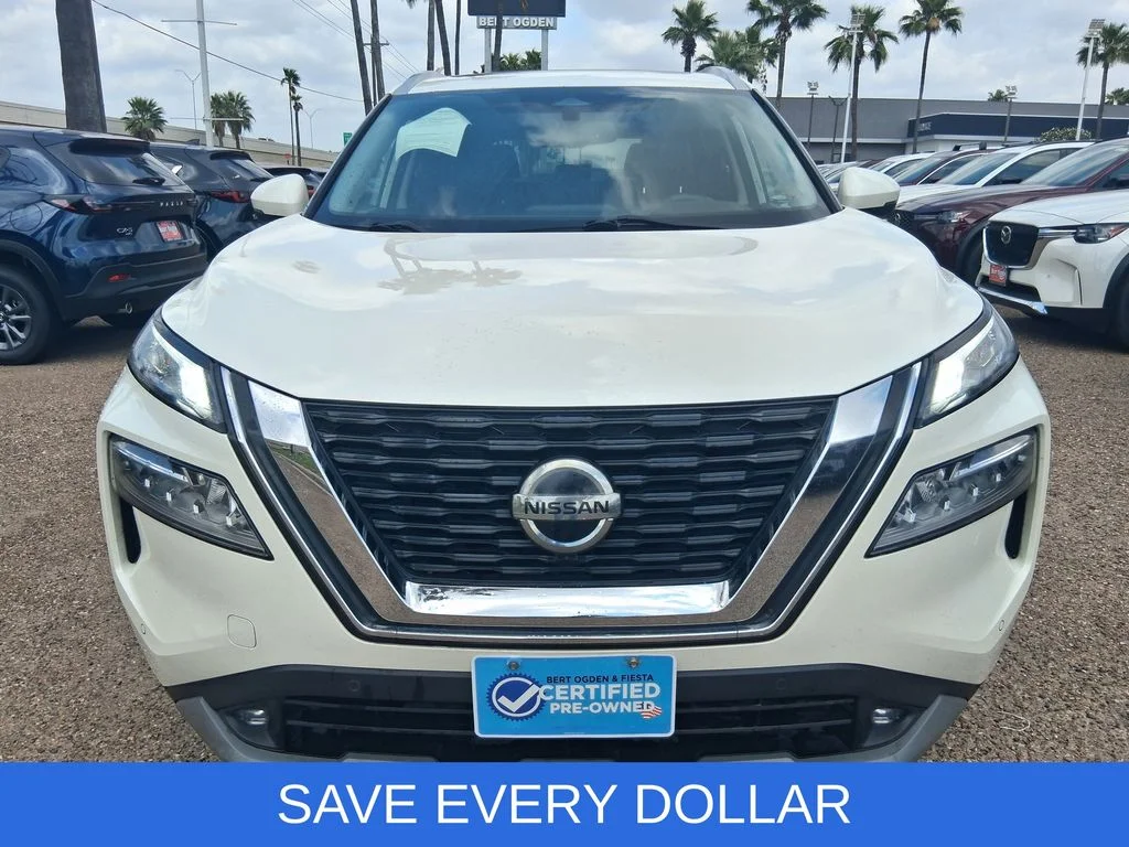 Used 2021 White Nissan SL image 2