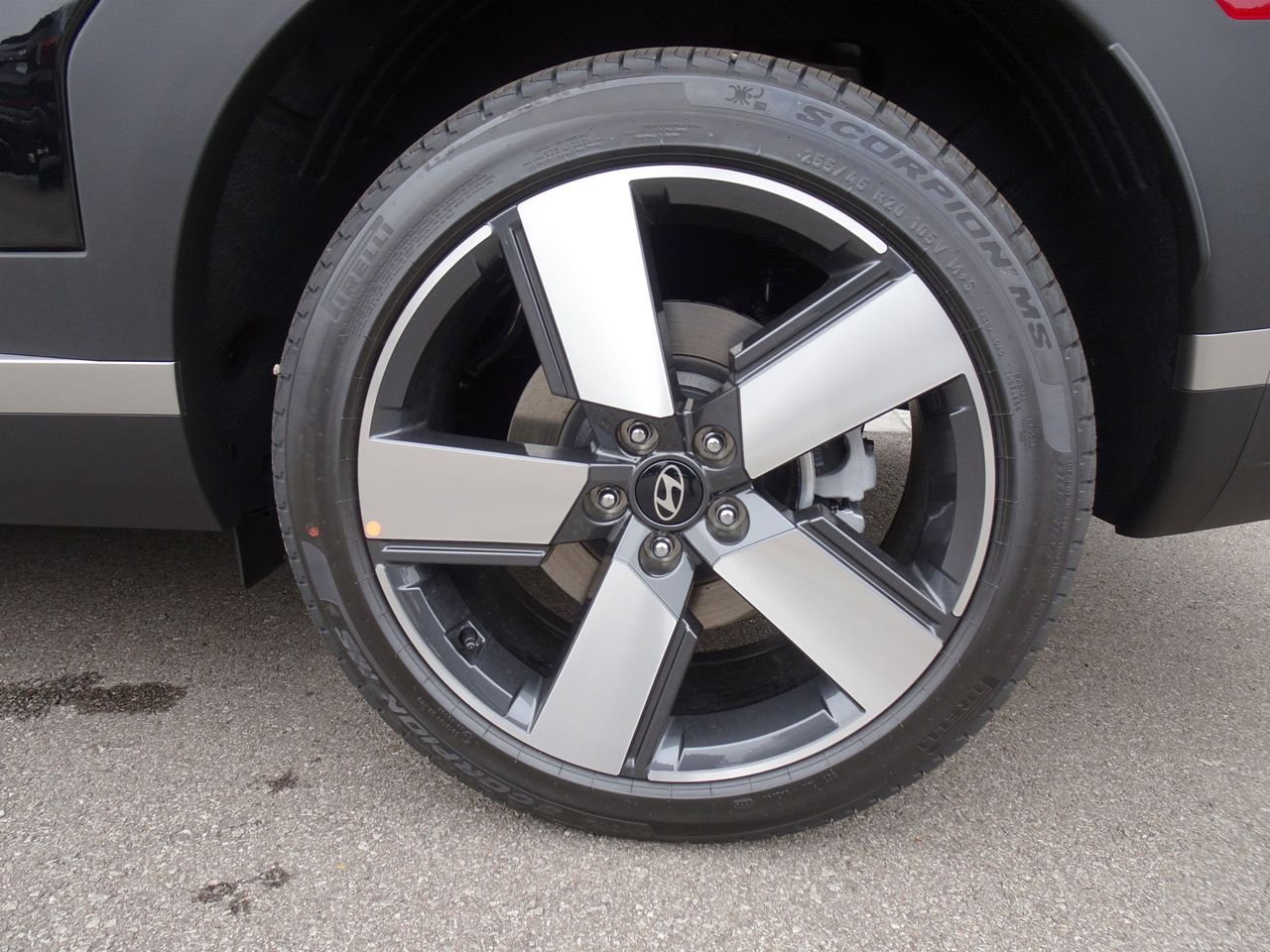 New 2026 Black Hyundai Limited AWD image 22